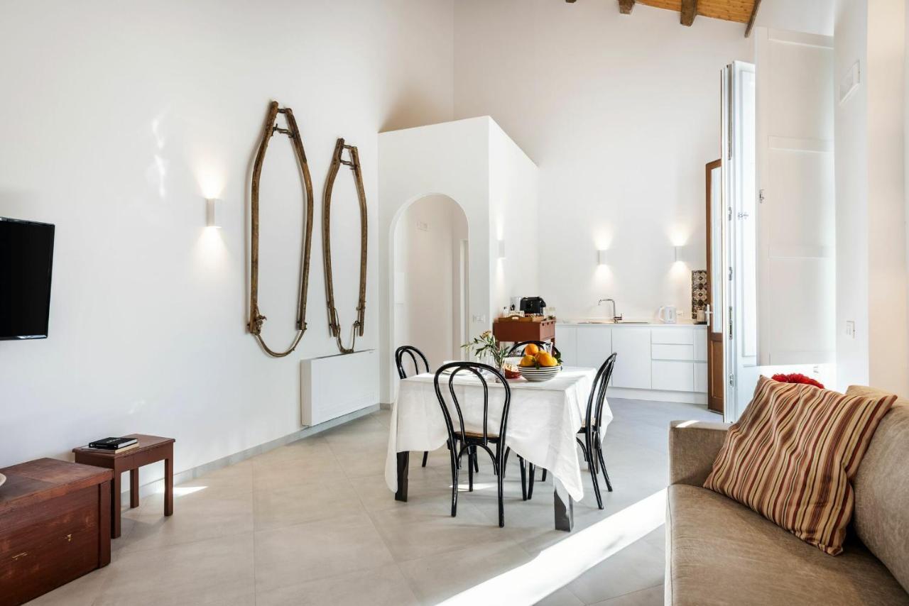 Villa Angelina - Charming Rooms & Apartments Trapani Exterior foto