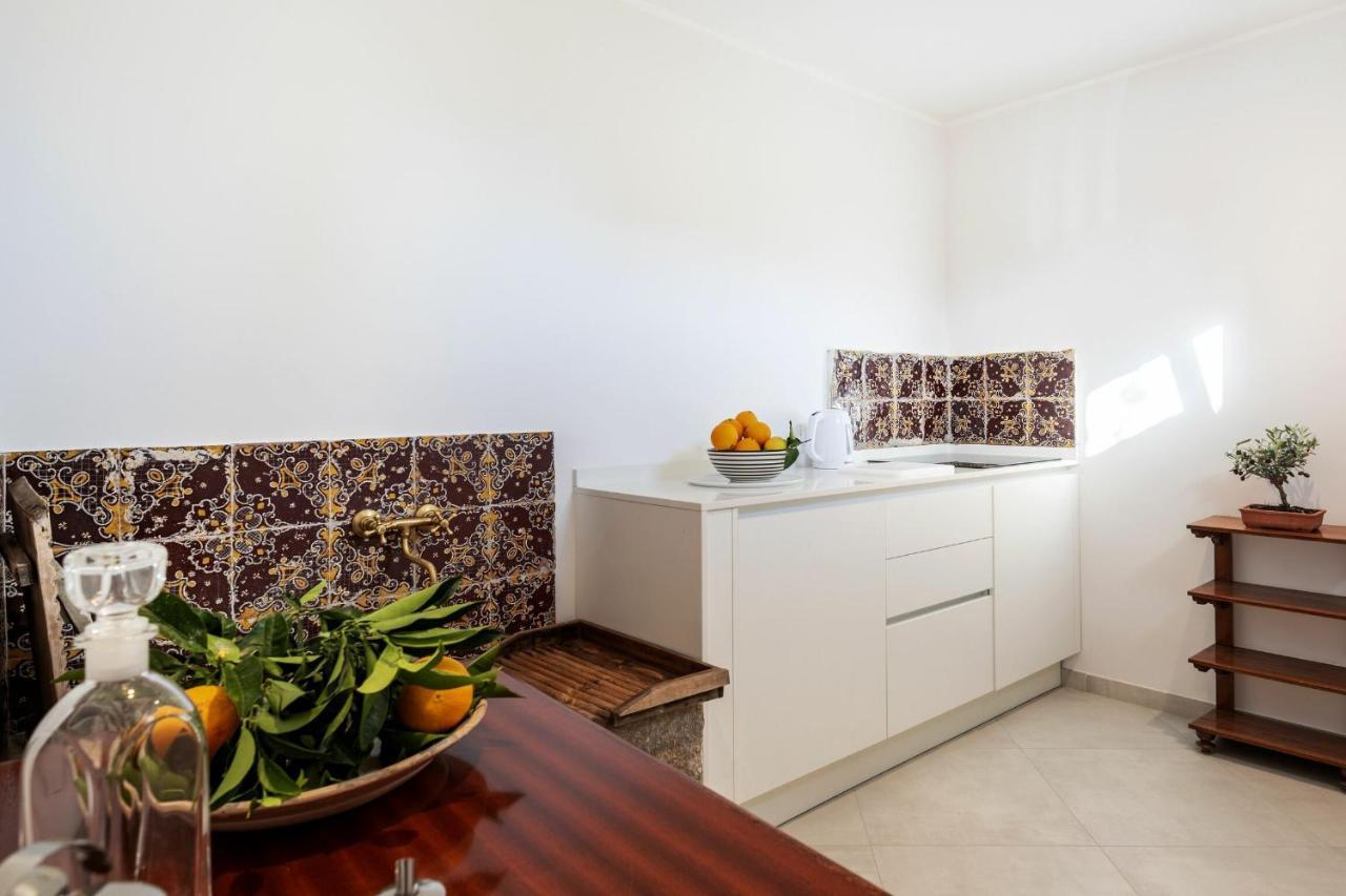 Villa Angelina - Charming Rooms & Apartments Trapani Exterior foto